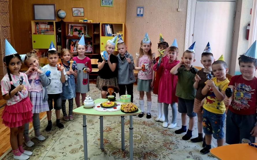 Музыкально-игровая программа к 100-летию со дня рождения  Владимира Яковлевича Шаинского 